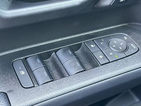 Certified 2025 Toyota 4Runner Trailhunter image 15