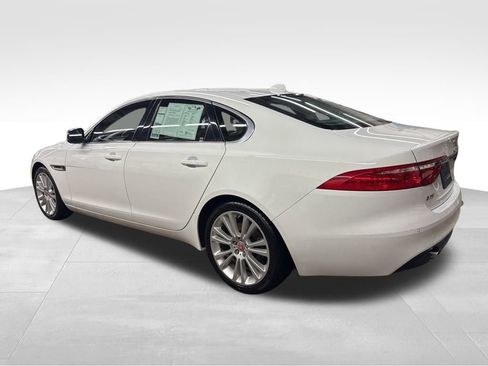 Used 2020 Jaguar XF Premium AWD/4WD image 3