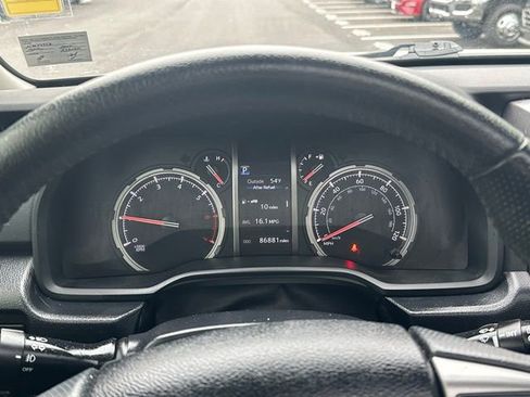 Used 2022 Toyota 4Runner Limited AWD/4WD image 25