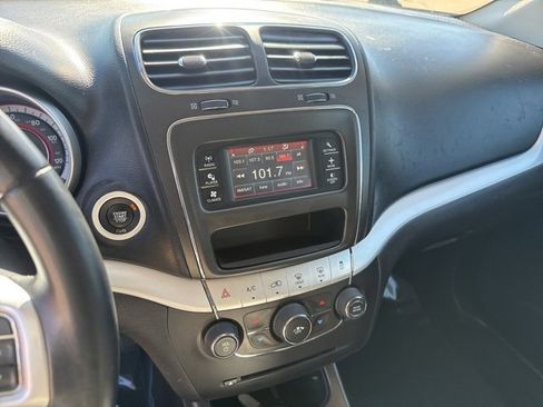 Used 2018 Dodge Journey SE w/ Connectivity Group image 22