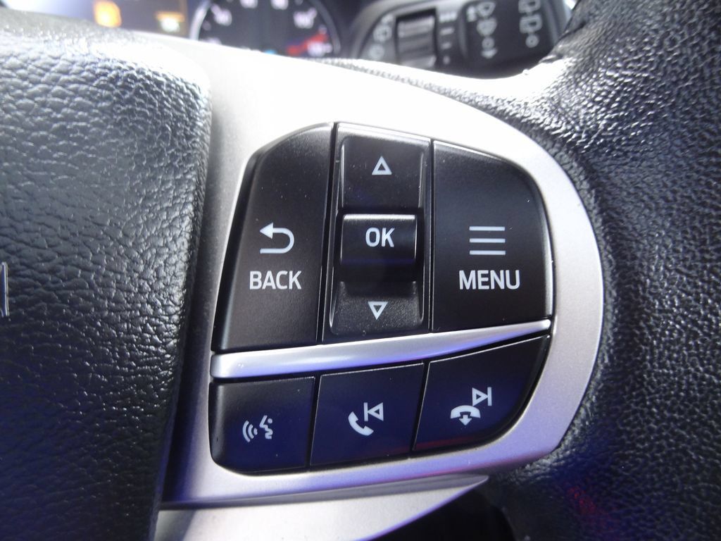 Certified 2022 Ford Explorer Limited w/ Equipment Group 301A AWD/4WD image 22