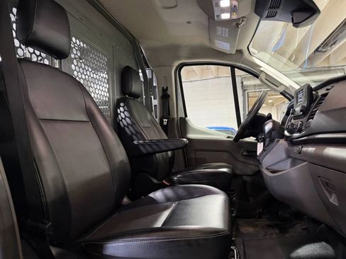 Used 2021 Ford Transit 250 Low Roof RWD image 13
