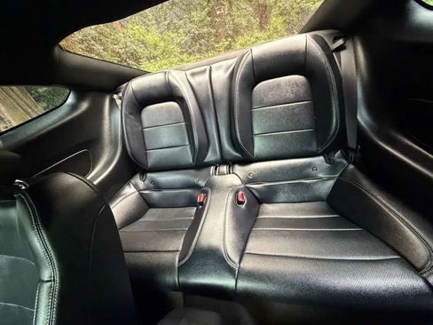 Used 2015 Ford Mustang GT Premium RWD image 10