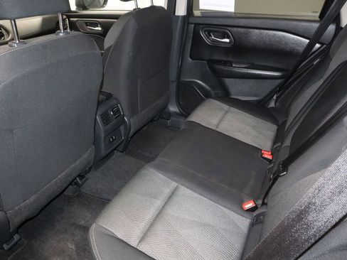 Certified 2025 Nissan Rogue SV image 20