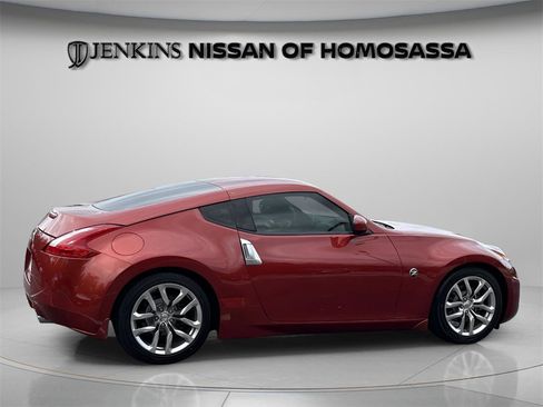 Used 2014 Nissan 370Z Coupe image 9