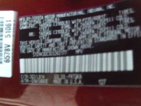 Used 2012 Toyota Sienna XLE image 24