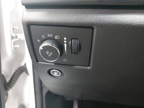 Used 2021 Jeep Grand Cherokee Laredo X AWD/4WD image 26