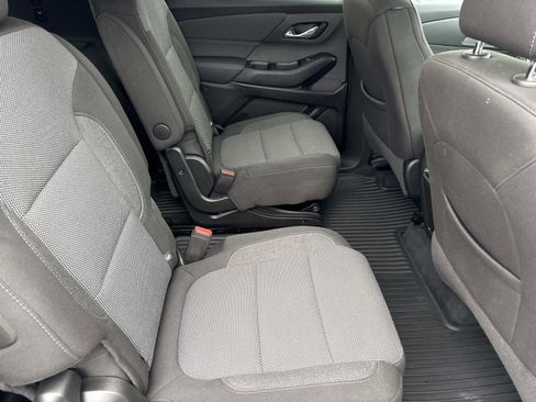 Used 2023 Chevrolet Traverse LT image 31