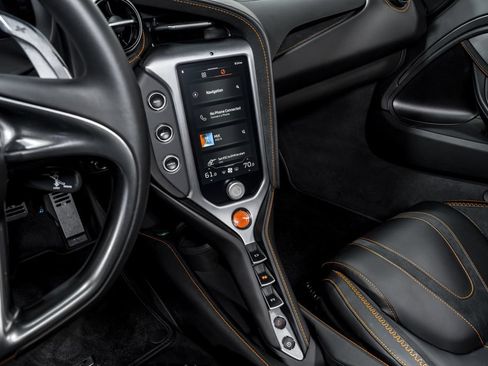 Used 2026 McLaren 750S RWD image 20