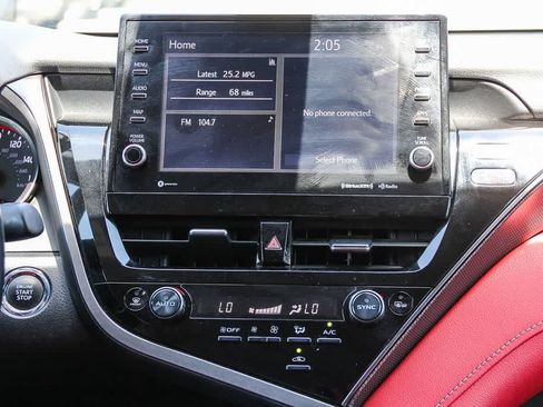 Used 2022 Toyota Camry XSE FWD image 15