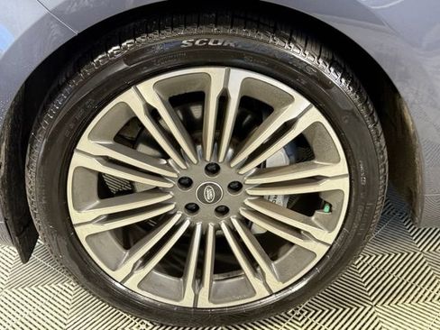 Used 2025 Land Rover Range Rover Sport Dynamic SE AWD/4WD image 16