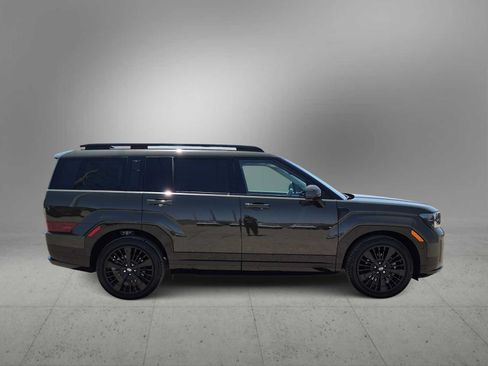 Used 2025 Hyundai Santa Fe Calligraphy FWD image 9