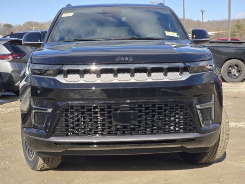 New 2026 Jeep Grand Wagoneer 4WD image 8