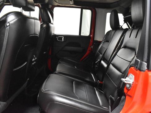 Used 2022 Jeep Wrangler Unlimited Sahara w/ Cold Weather Group image 6