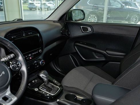Used 2022 Kia Soul EX FWD image 22