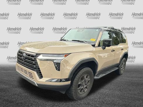 Used 2025 Lexus GX 550 AWD/4WD image 6