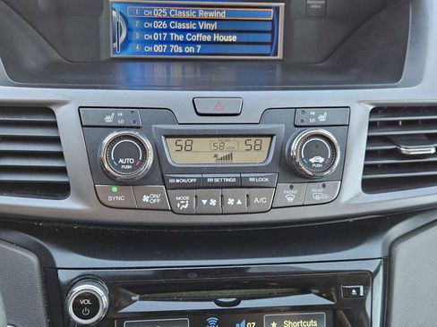 Used 2014 Honda Odyssey EX-L image 18