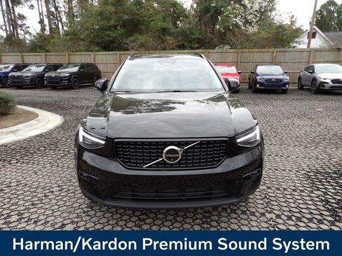 New 2026 Volvo XC40 B5 Plus w/ Protection Package Premier image 2