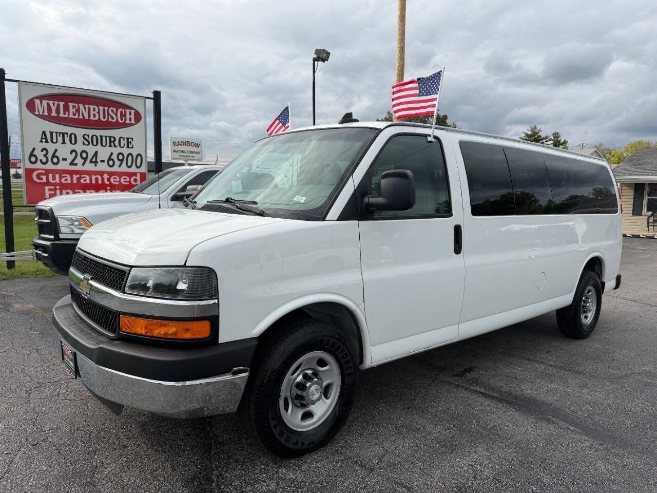 Used 2016 Chevrolet Express 3500 LT w/ LT Preferred Equipment Group RWD image 2