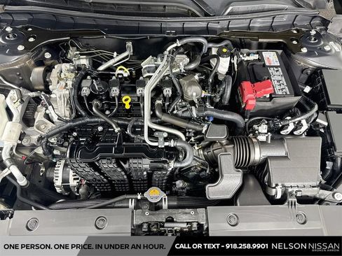 Certified 2025 Nissan Altima 2.5 SR w/ SR Premium Package FWD image 30