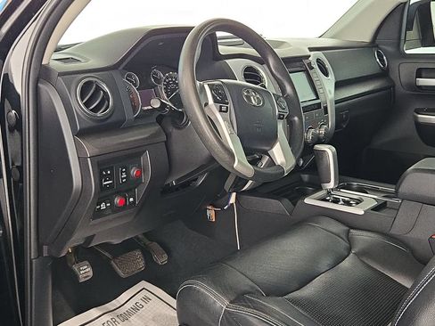 Used 2015 Toyota Tundra SR5 w/ SR5 Upgrade Package AWD/4WD image 16