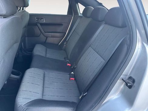 Used 2010 Ford Focus SE image 15