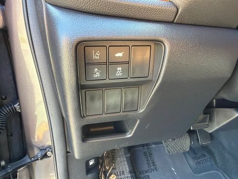 Used 2022 Honda CR-V Touring image 19