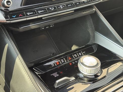 Used 2024 Jeep Wagoneer Series II image 14