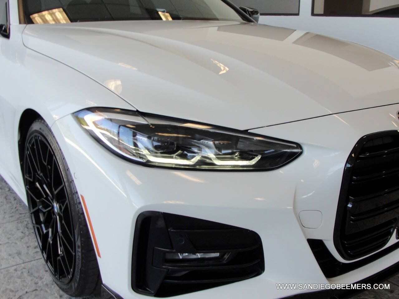 Used 2023 BMW 430i Coupe w/ M Sport Package RWD image 40