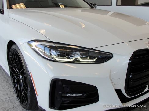 Used 2023 BMW 430i Coupe w/ M Sport Package RWD image 40