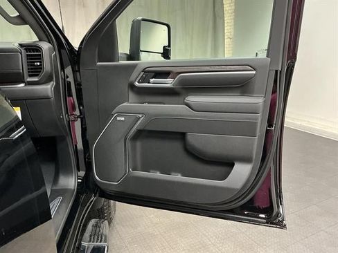 New 2026 GMC Sierra 2500 SLT w/ SLT Premium Package AWD/4WD image 38