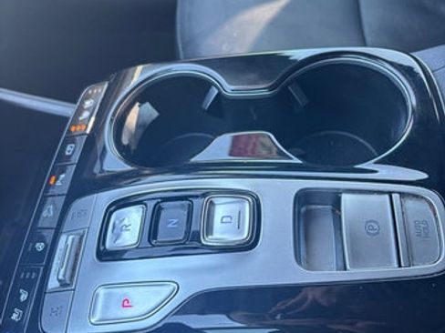 Used 2022 Hyundai Tucson Limited image 27