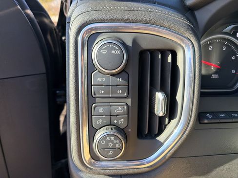 Certified 2022 Chevrolet Silverado 2500 High Country w/ Technology Package image 22