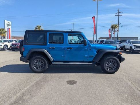 Used 2024 Jeep Wrangler Sport S image 2