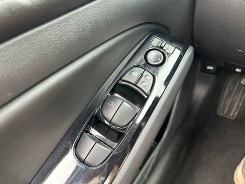 Used 2025 Nissan Altima 2.5 SR w/ SR Premium Package FWD image 20
