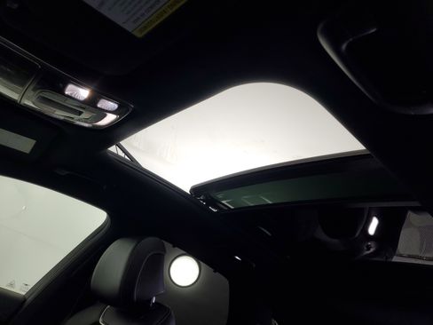 Used 2023 Genesis GV70 2.5T w/ Sport Prestige Package image 31