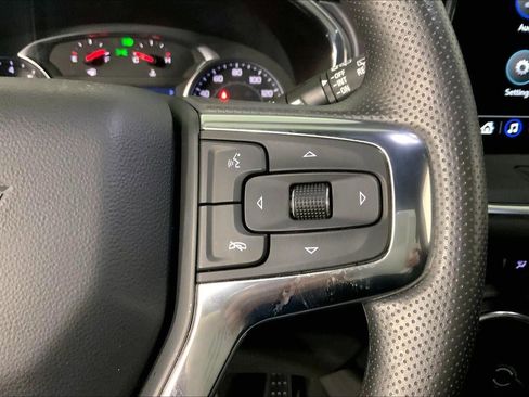 Used 2025 Chevrolet Blazer LT w/ Convenience Package image 19