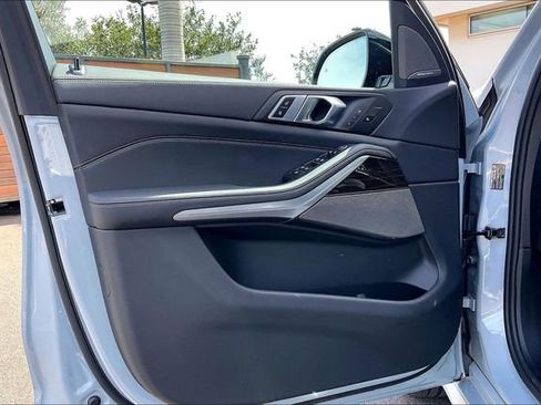 Used 2026 BMW X5 sDrive40i w/ M Sport Package image 21