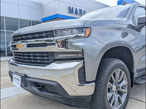 Used 2021 Chevrolet Silverado 1500 LT w/ Convenience Package II AWD/4WD image 12