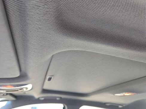 Used 2022 Hyundai Elantra Limited FWD image 20