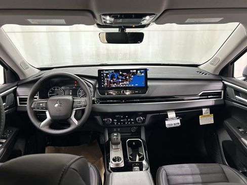 New 2026 Mitsubishi Outlander SE AWD/4WD image 19