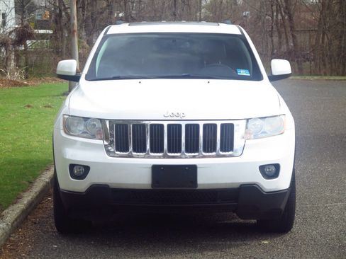 Used 2013 Jeep Grand Cherokee Laredo AWD/4WD image 20