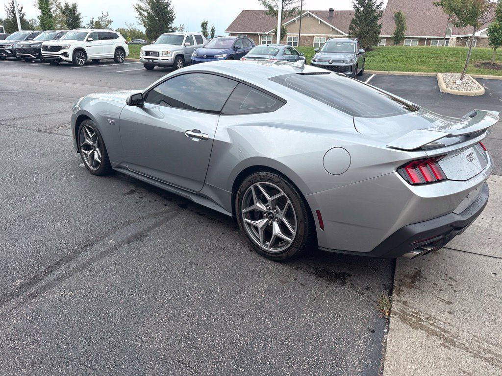 Used 2024 Ford Mustang GT Premium w/ GT Performance Package RWD image 4