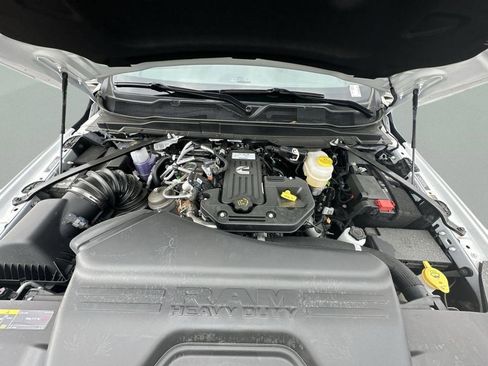 New 2026 RAM 2500 Tradesman AWD/4WD image 31