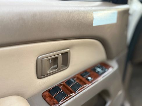 Used 1997 Toyota 4Runner Limited image 33