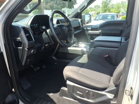 Used 2019 Ford F150 XLT w/ Equipment Group 302A Luxury AWD/4WD image 10