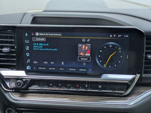 Used 2025 Chevrolet Silverado 1500 LT image 19