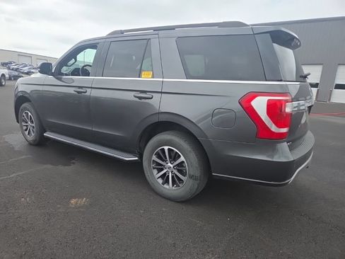 Used 2020 Ford Expedition XLT w/ Equipment Group 202A RWD image 8