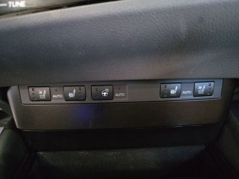 Certified 2025 Lexus ES 300h w/ Premium Package image 24