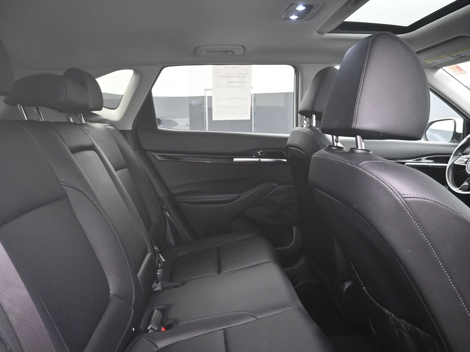 Used 2022 Kia Seltos EX AWD/4WD image 14